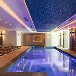 Luxury With Pool View At Caesar