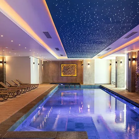 Luxury With Pool View At Caesar