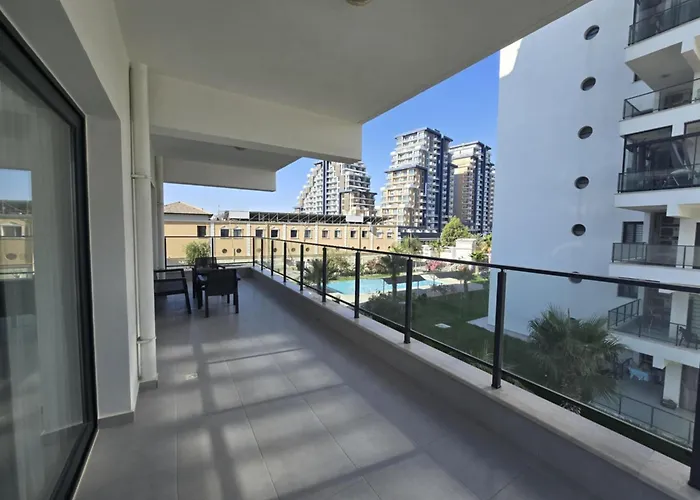 Luxury With Pool View At Caesar *