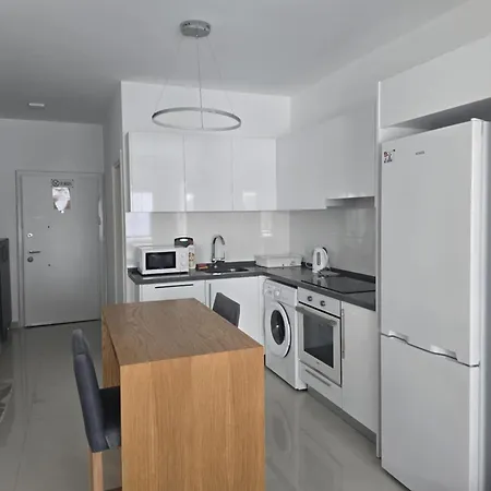 Apartment Caesar & New! 1 Bedroom With Superb Balcony *